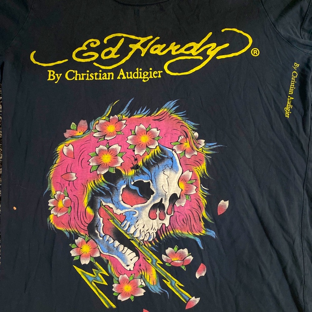 Women’s ed hardy t shirt size 1 x shirt has no flaws